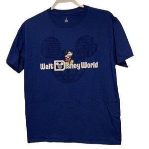 Walt Disney World Size Medium T-Shirt